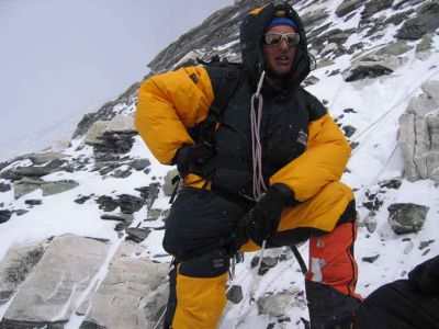 Luis Basarrate, bajando del Cho Oyu.
Palabras clave: Luis Basarrate, bajando del Cho Oyu.