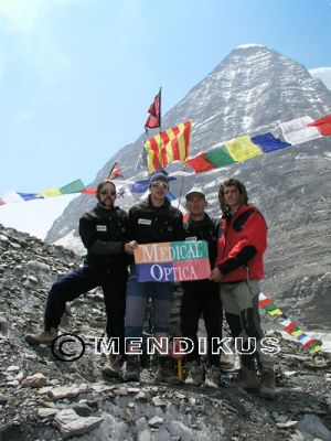 Campo Base del Dhaulagiri.
Luis Basarrate, Iñaki Fernandez, Iñigo Altube y Roberto Rodrigo
