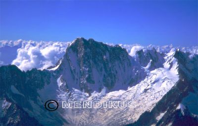 Grandes Jorasses. Alpes
Palabras clave: Mendikus Alpes Luis Basarrate Escalada Alpinismo